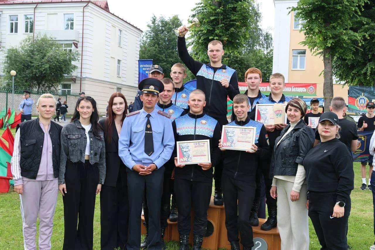 Магілёўскі ліцэй МУС - значыць трэба быць першым усюды!