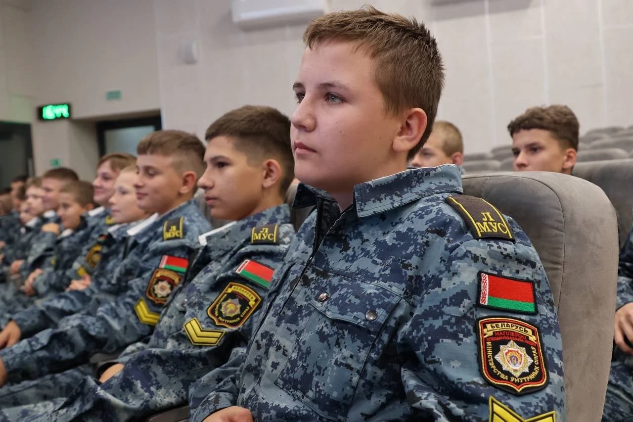 У Магілёўскім ліцэі МУС адбылася сустрэча з ветэранамі органаў унутраных спраў, прысвечаная гісторыі і дзейнасці Беларускай грамадскай арганізацыі ветэранаў АУС і ВВ
