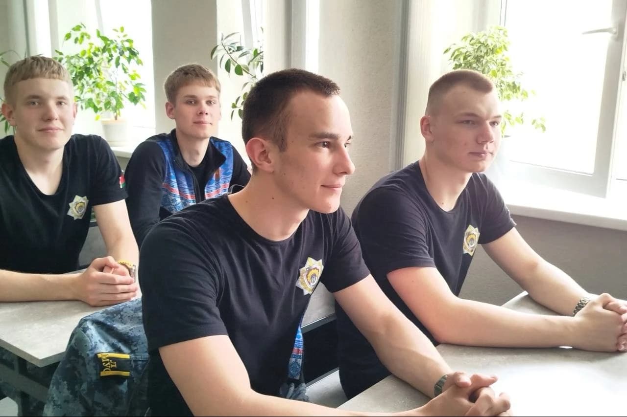 В рамках недели классных руководителей "Мы вместе!" в лицее проведены открытые классные часы