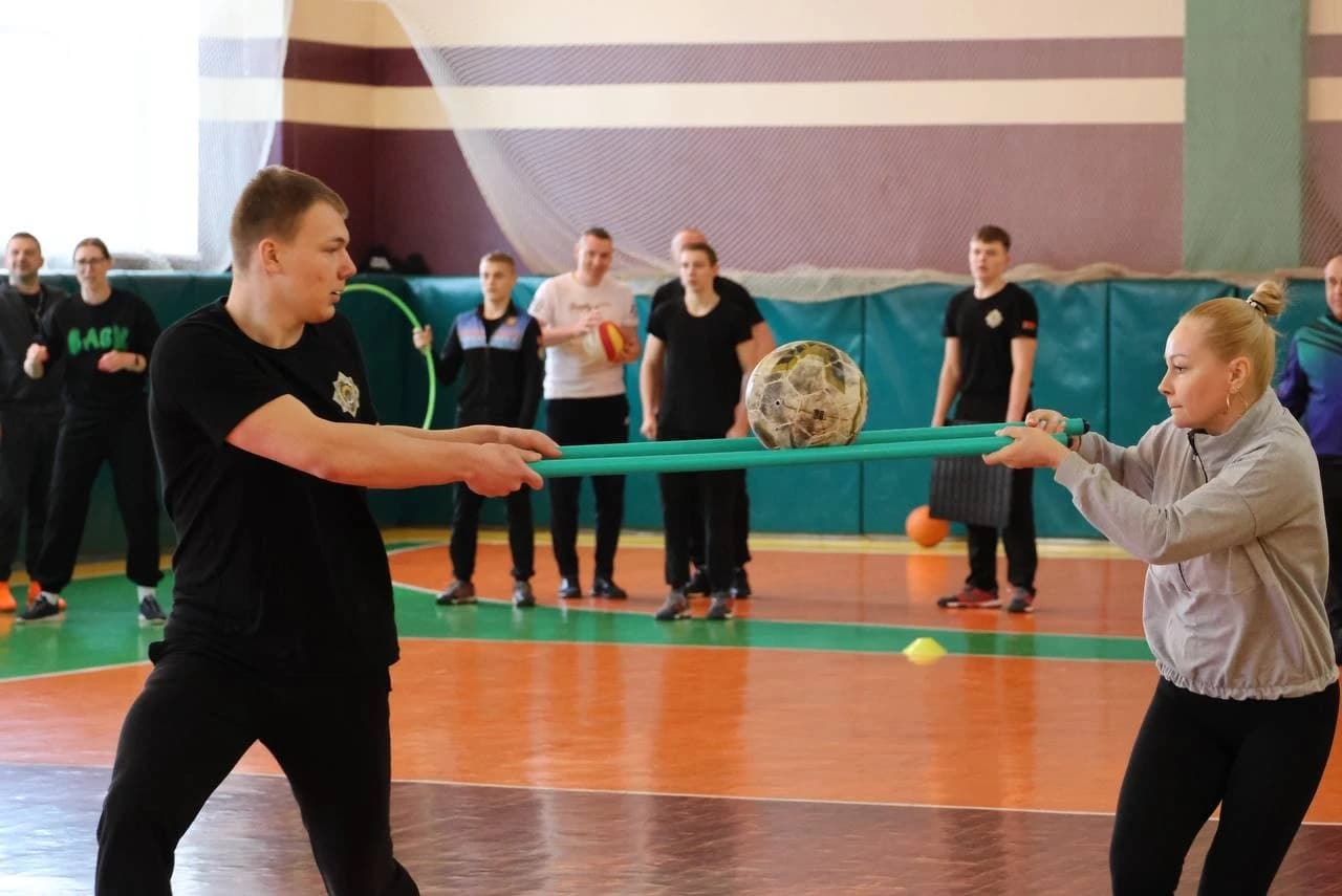 photo_5267247359974905424_y.jpg Спартакиада продолжилась в спортивном зале