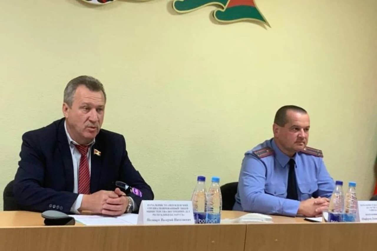 photo_5375072479577504717_y.jpg Начальнік Магілёўскага ліцэя МУС Валерый Палішчук наведаў Мсціслаўскі РАУС у рамках адзінага дня інфармавання