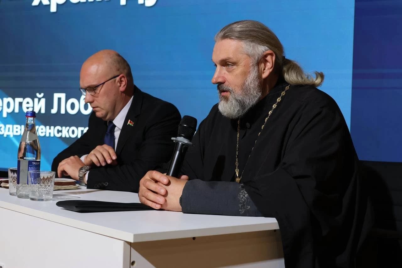 photo_5305393709014789226_y.jpg В Могилевском лицее МВД состоялась встреча-диалог «Тело — храм души»