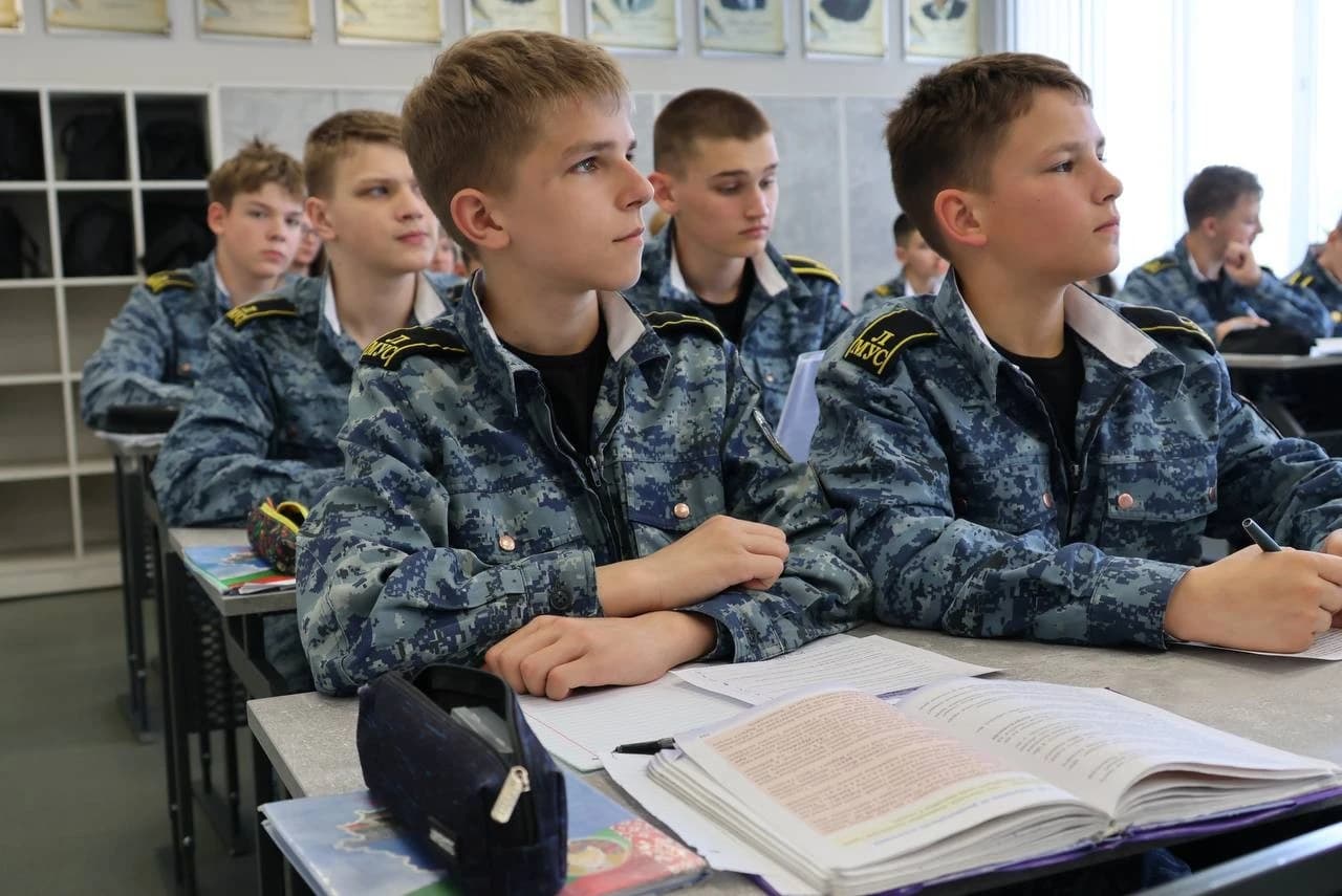 photo_5471876206299912631_y.jpg Декада педагогического мастерства «Настоящий мастер — вечный ученик»