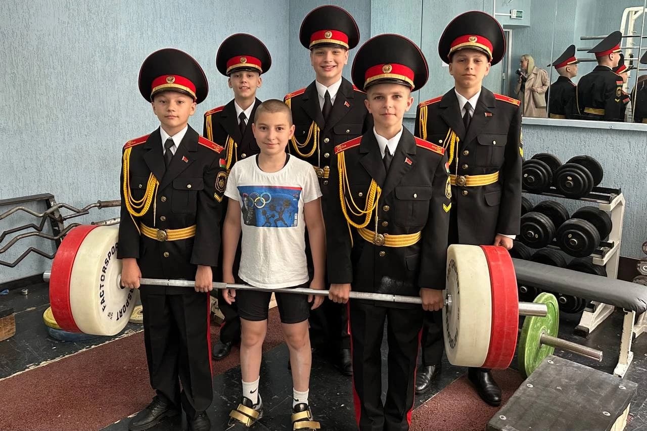 fotofakt-tvorcheskaya-gruppa-litseistov-prinyala-aktivnoe-uchastie-v-oblastnom-turnire-po-tyazheloy-atletike-pamyati-zasluzhennogo-trenera-bssr-pochetnogo-grazhdanina-mogileva-anatoliya-lobacheva1.jpg ФОТАФАКТ: творчая група ліцэістаў прыняла актыўны ўдзел у абласным турніры па цяжкай атлетыцы памяці Заслужанага трэнера БССР, ганаровага грамадзяніна Магілёва Анатоля Лабачова