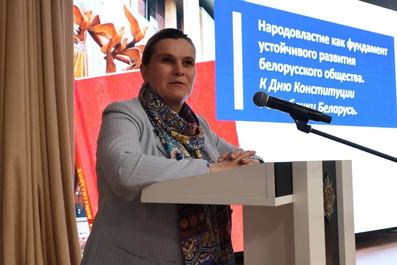 5296557724336331086.jpg В Могилевском лицее МВД состоялось занятие по идеологической подготовке, посвященное актуальным вопросам государственного устройства